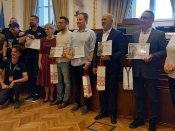 Gálaünnepségen díjazták a hétköznapi hősöket